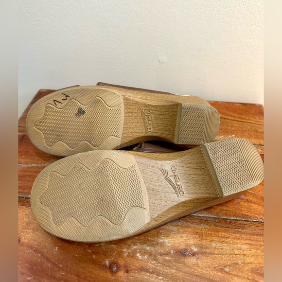 Dansko Brown Leather Sela Pull Up Buckle Strap Size 41 - Picture 5 of 6